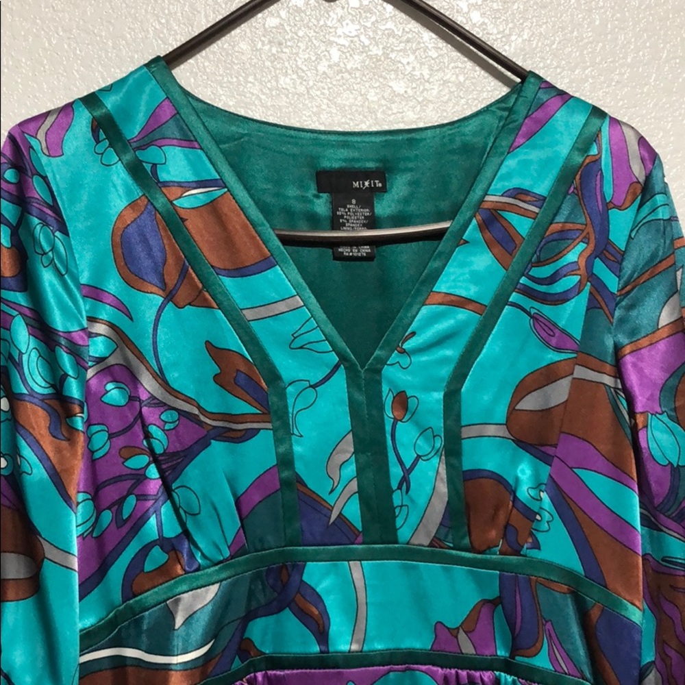 Dress - Picture 2 of 4